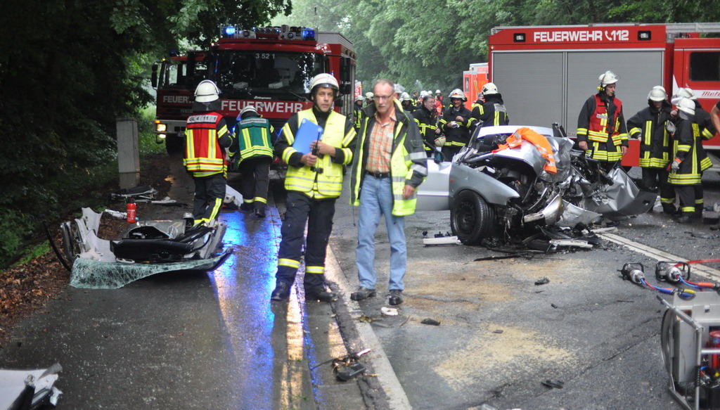 Schwerer VU Leichlingen L294  beide Fahrer verstorben P26.JPG